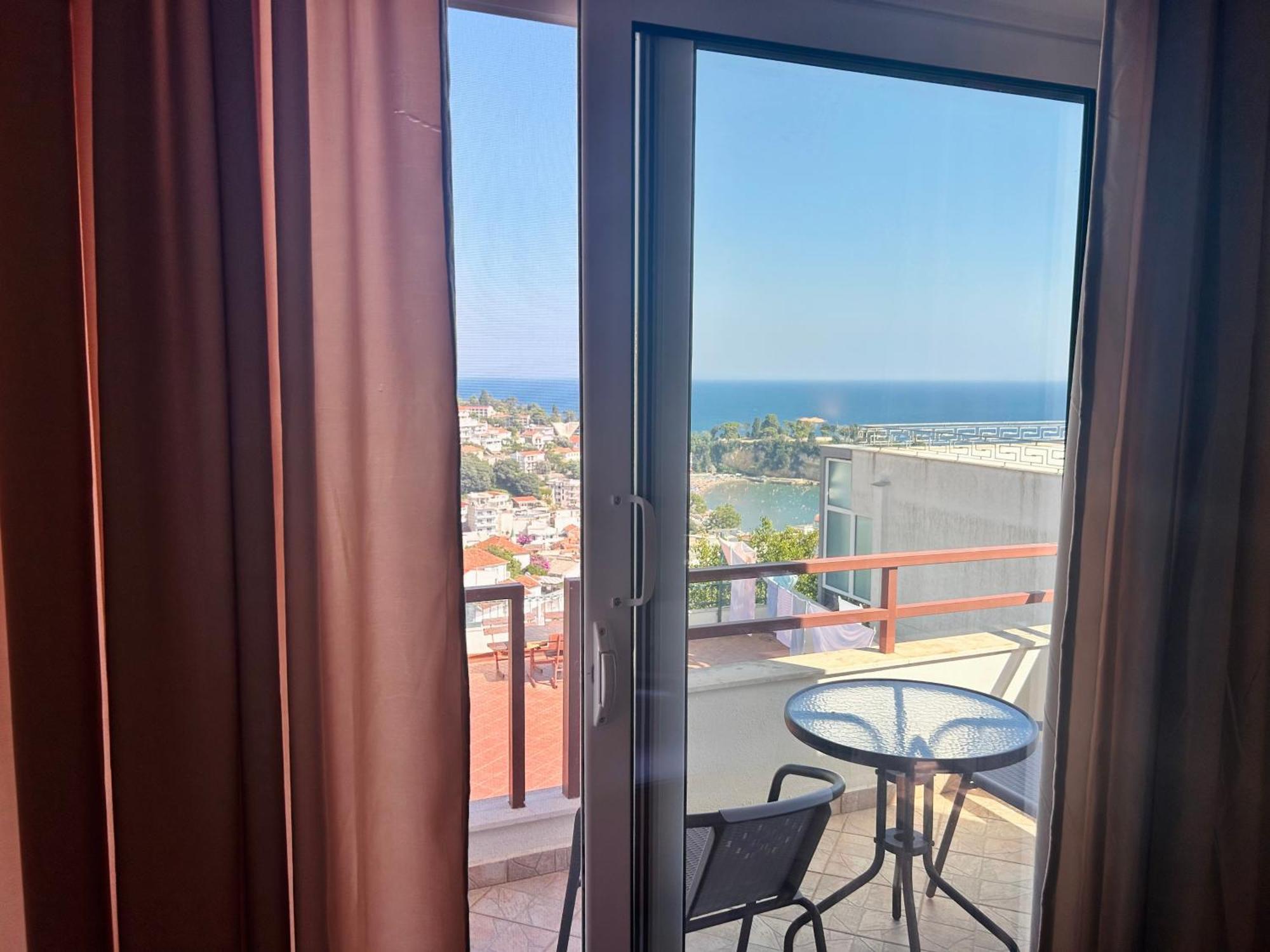Apartments Aga Ulcinj Eksteriør bilde