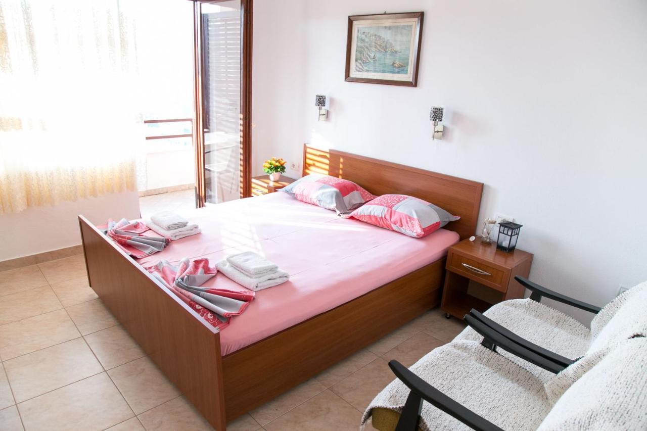 Apartments Aga Ulcinj Eksteriør bilde